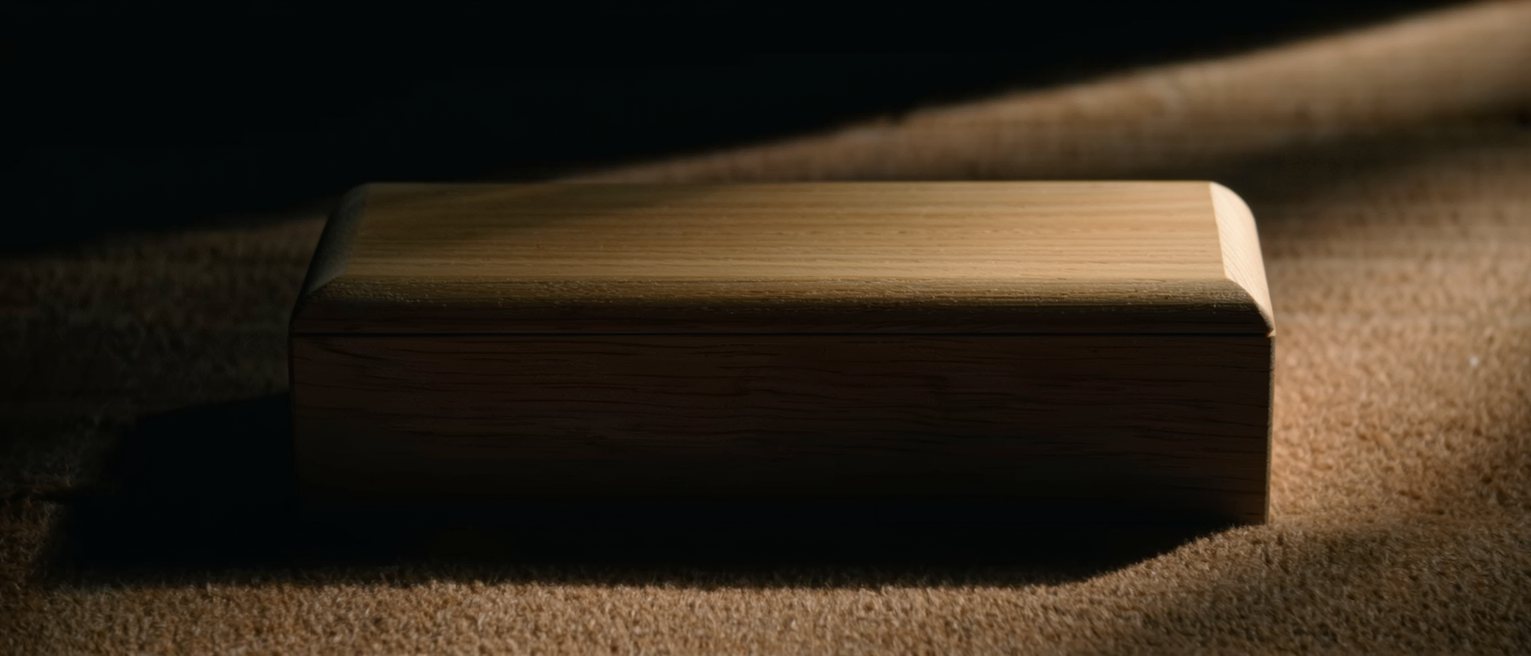 a paulownia wood storage box with its close-fitting lid down, the joint almost invisible